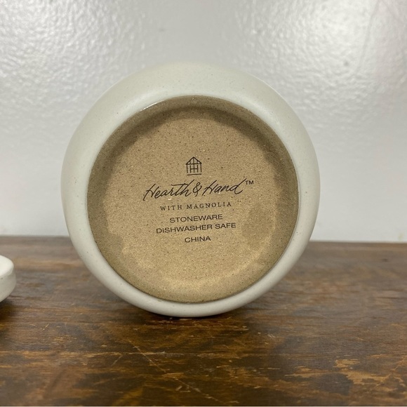 Stoneware cellar jars Hearth & Hand Magnolia Rustic Stoneware - Picture 14 of 15